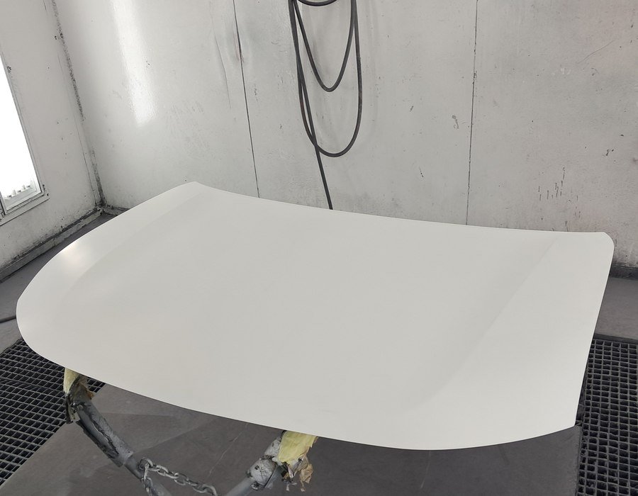 Motorkap spuitwerk resultaat
